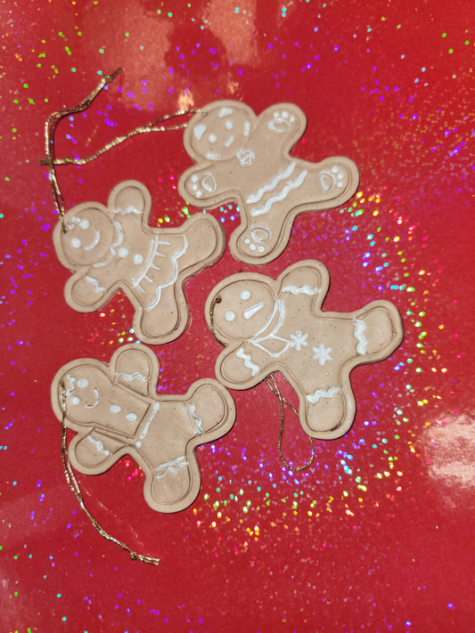 Set of Gingerbread Men Ornaments (4ct)